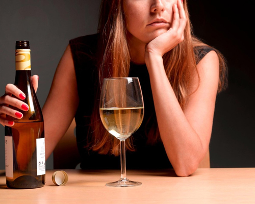 Анонимное лечение женского алкоголизма в Ногликах